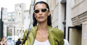 Jak bohaterka serialu "Friends". Bella Hadid w ekscentrycznej stylizacji