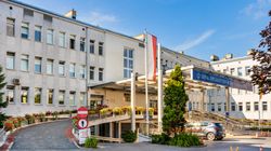 Lawinowo rosną długi szpitali powiatowych. Coraz większe obciążenie systemu ochrony zdrowia