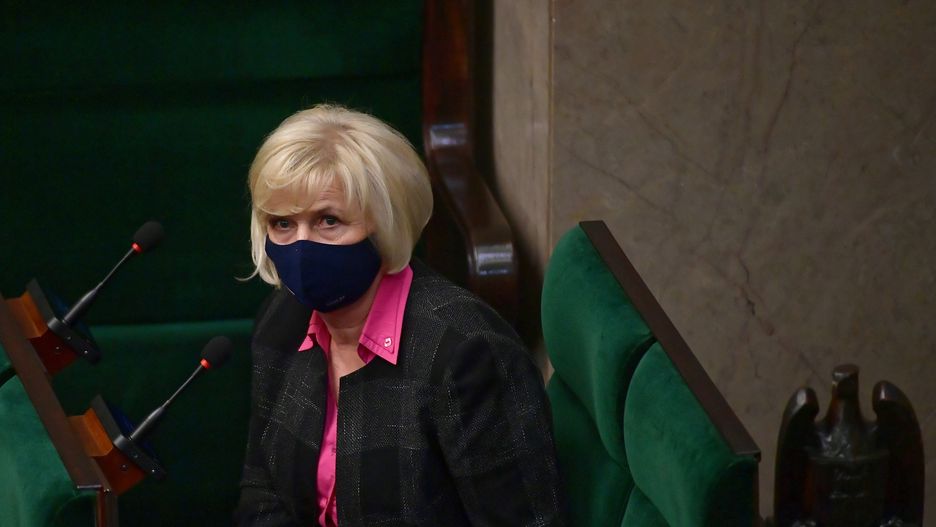 Warszawa, 15.06.2021. Kandydatka PiS na stanowisko RPO Lidia Staroń na sali obrad niższej izby parlamentu w Warszawie, 15 bm. Podczas dzisiejszego dodatkowego posiedzenia, posłowie zajmują się wyborem Rzecznika Praw Obywatelskich. (aldg) PAP/Marcin Obara
