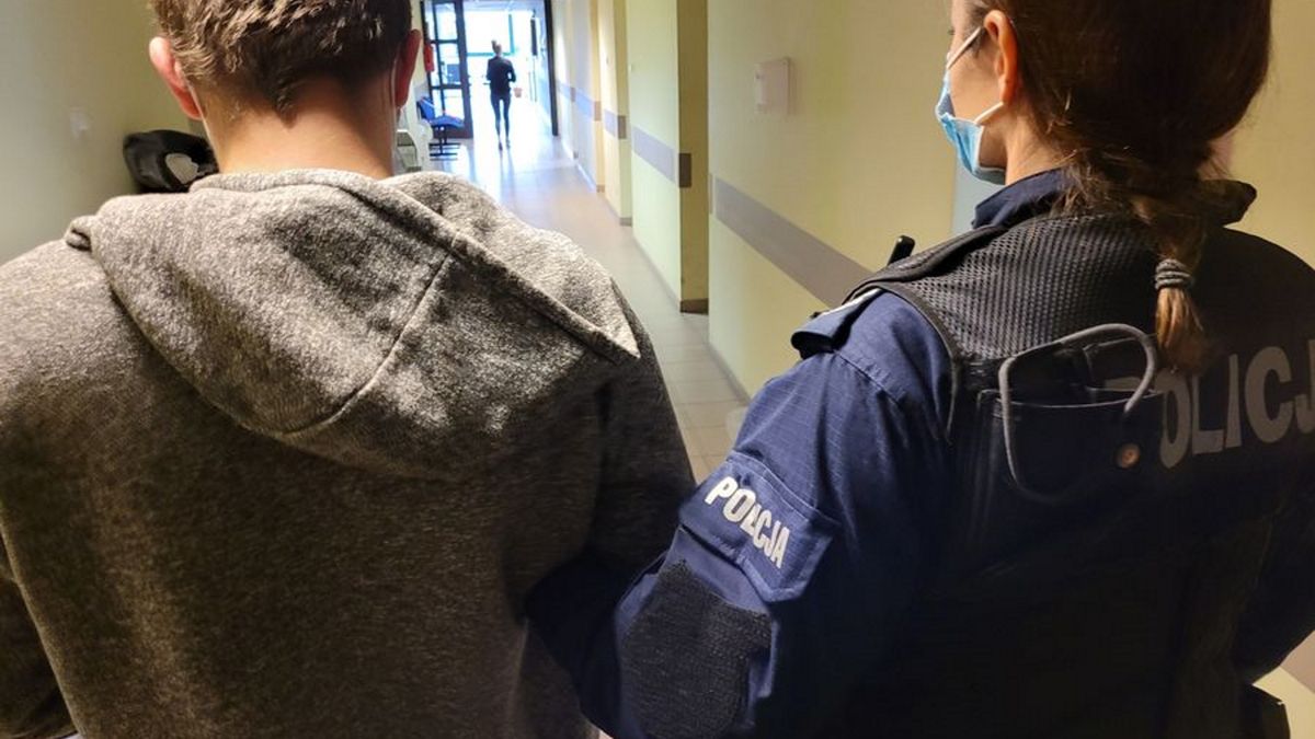 W Gdańsku zatrzymano dwóch mężczyzn podejrzanych o kradzieże pojazdów i posiadanie znacznych ilości środków odurzających. 