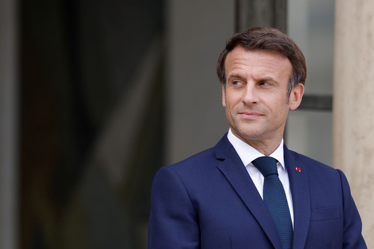 Francuski prezydent zapewnił Zełenskiego o dostawach z Paryża 