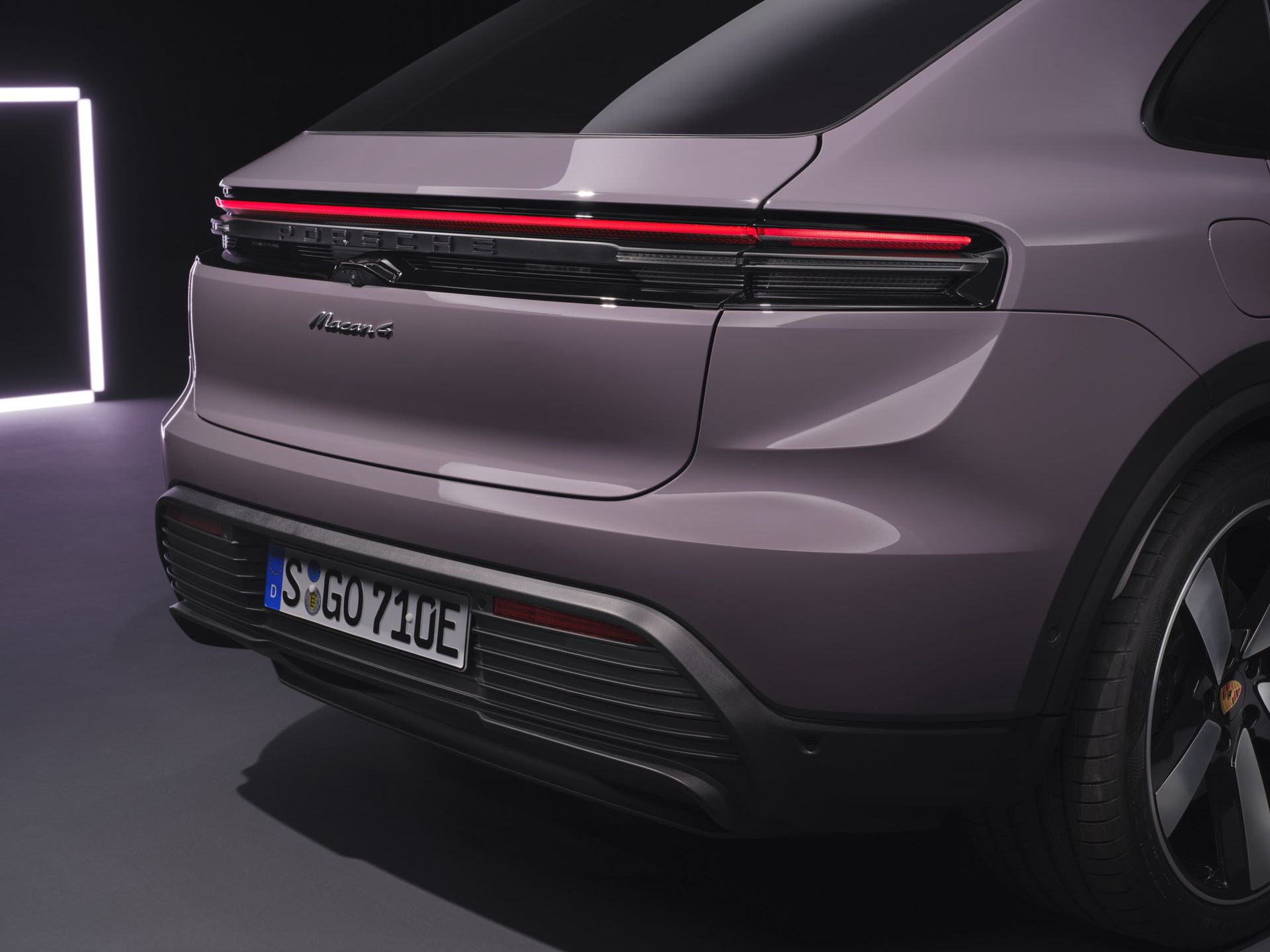 Porsche Macan (2024)