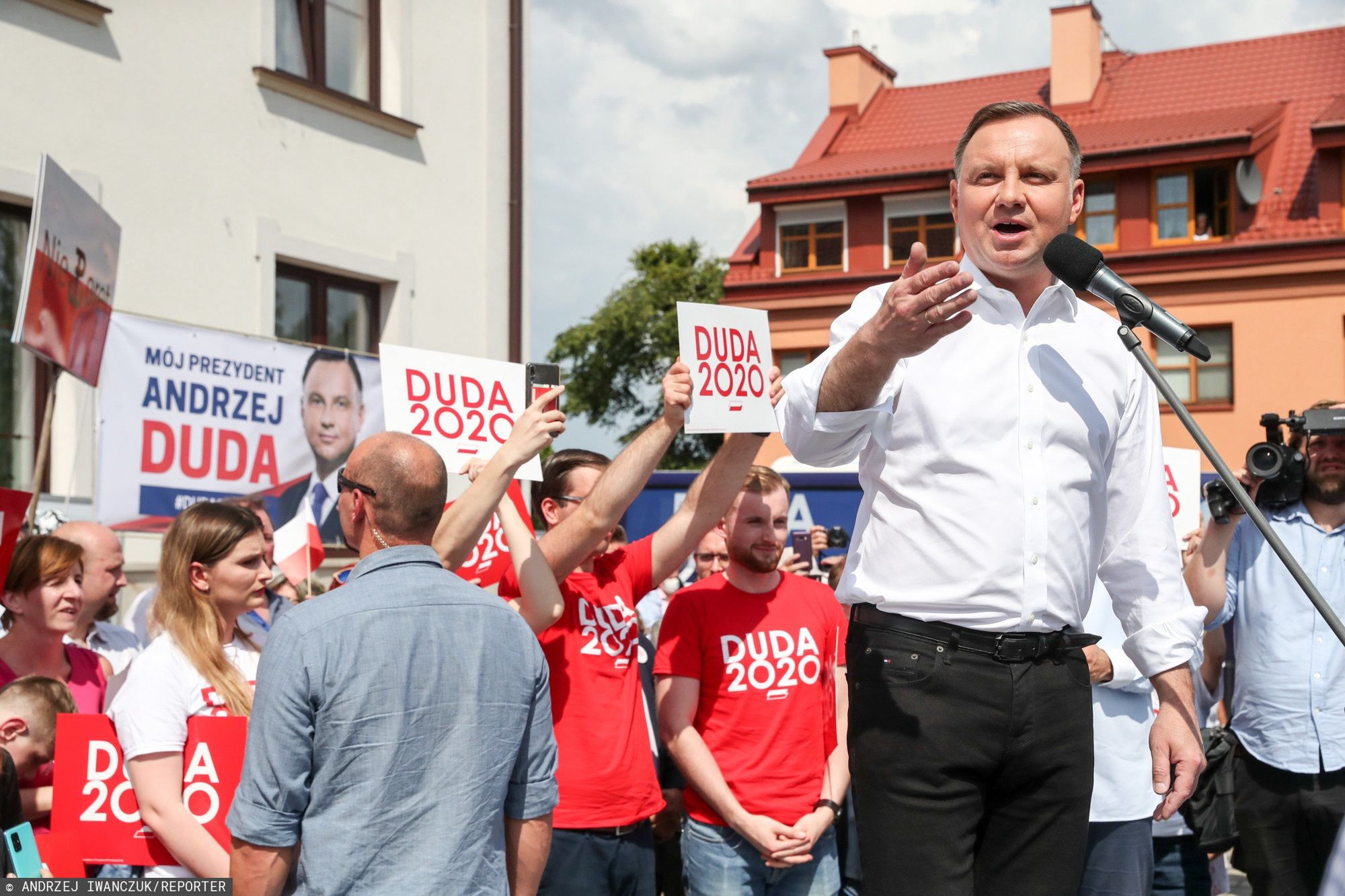 Andrzej Duda ociepla wizerunek, po skandalicznych wypowiedziach o LGBT