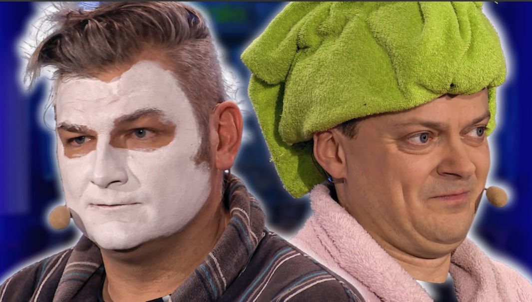 Mąż, żona i widownia lecą samolotem. Tylko Kabaret Smile tak bawi