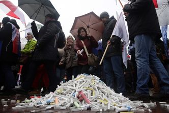 Opozycja wsparła protest nauczycieli. "Rząd szykuje dzieciom czarną dziurę"