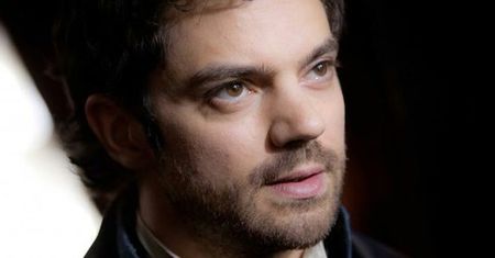 ''Dracula'': Sułtan Dominic Cooper zagraża Drakuli