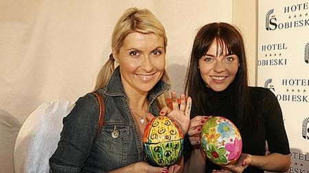 Katarzyna Skrzynecka i Edyta Herbuś
