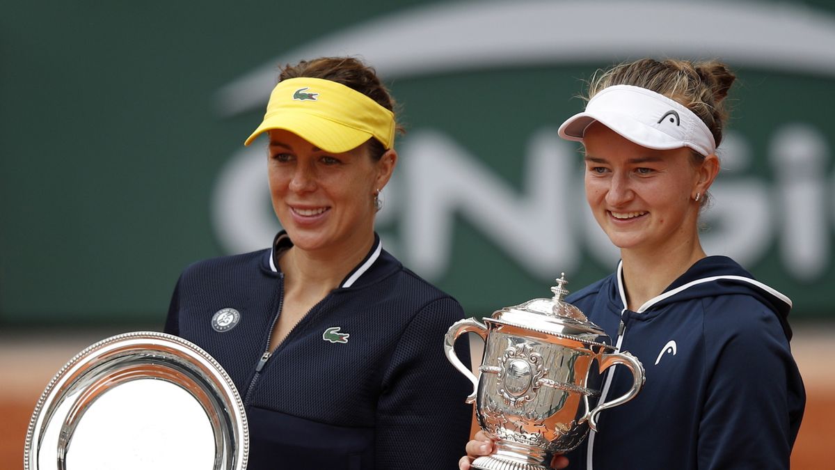 Anastazja Pawluczenkowa i Barbora Krejcikova, finalistka i mistrzyni Rolanda Garrosa 2021