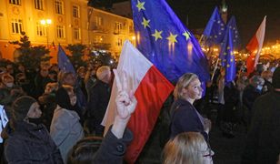 Policja podsumowała protest w Warszawie. Jedno kluczowe słowo. "Bezpiecznie"
