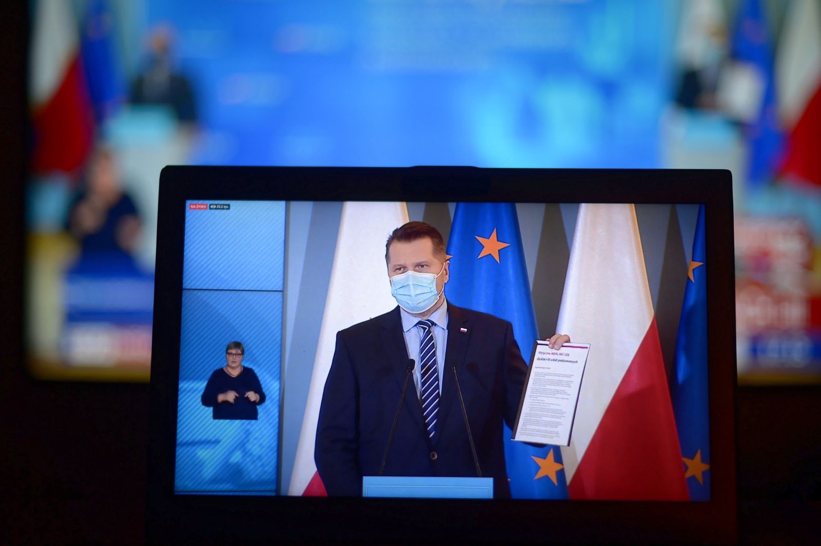 Co z powrotem do szkół?