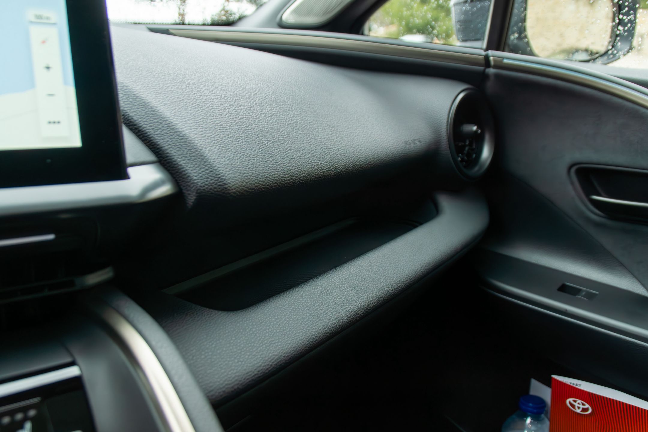 Toyota C-HR PHEV 2024