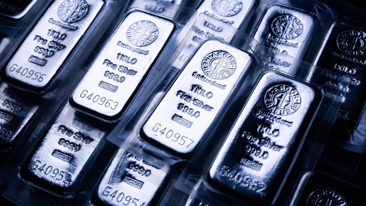 A display of one kilogram silver bars at Conclude Zrt bullion dealer arranged in Budapest, Hungary, on Thursday, Jan. 22, 2026. Gold closed in on $5,000 an ounce, with geopolitical risks and renewed threats to the Federal Reserve's independence supporting a record-breaking rally. Photographer: Akos Stiller/Bloomberg via Getty Images