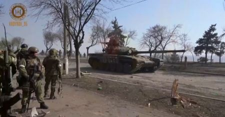 Czeczeni Kadyrowa na wojnie w Ukrainie. Nagranie z Mariupola