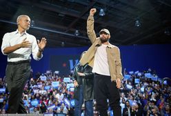 Niespodziewany gość na wiecu Harris. Pojawił się obok Obamy