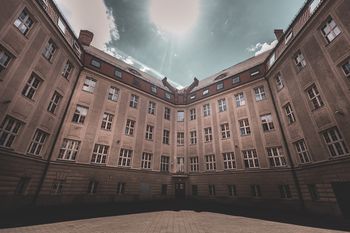 Styl wilhelmiński w Gliwicach. Ten sąd działa tu nieprzerwanie od ponad 100 lat. Jego wyjątkowe wnętrza zobaczycie w Noc Sądów