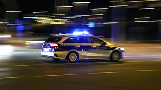 Pijany 30-latek dachował w Sypowie. Nissan wylądował w rowie