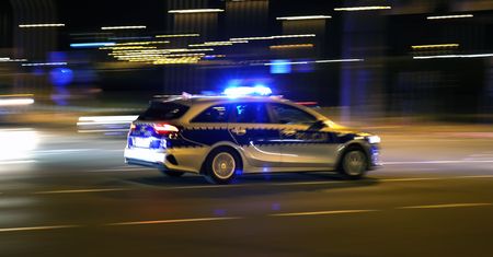 Pijany 30-latek dachował w Sypowie. Nissan wylądował w rowie
