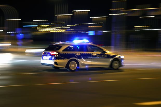Pijany 30-latek dachował w Sypowie. Nissan wylądował w rowie