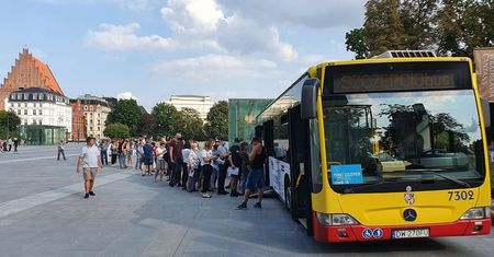 Wrocław. Gdzie w najbliższych dniach pojawią się Mobilne Punkty Spisowe i SPISObus?