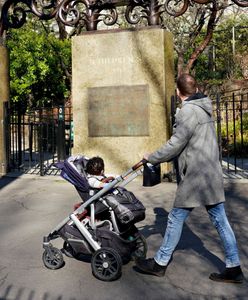 Koronawirus w Polsce. Zasiłek opiekuńczy dla rodziców z ZUS przedłużony