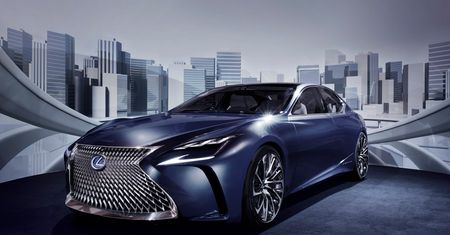 Lexus o krok przed autem wodorowym w ofercie. W USA testuje prototyp LS