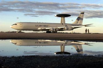 Stosunki Rosji z NATO. Francuski samolot patroluje Europę Wschodnią