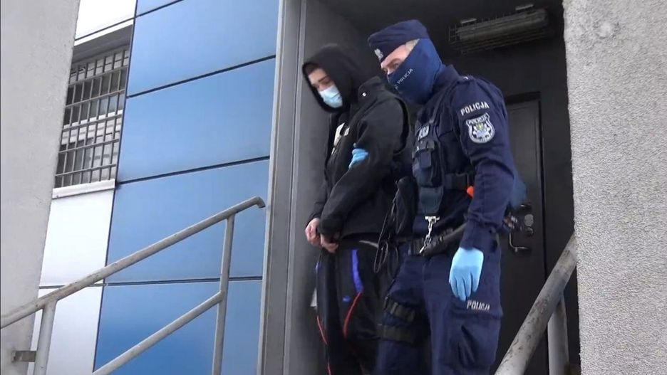 Policjanci do walki z cyberprzestępczością rozbili grupę zajmującą się włamaniami na internetowe konta bankowe.