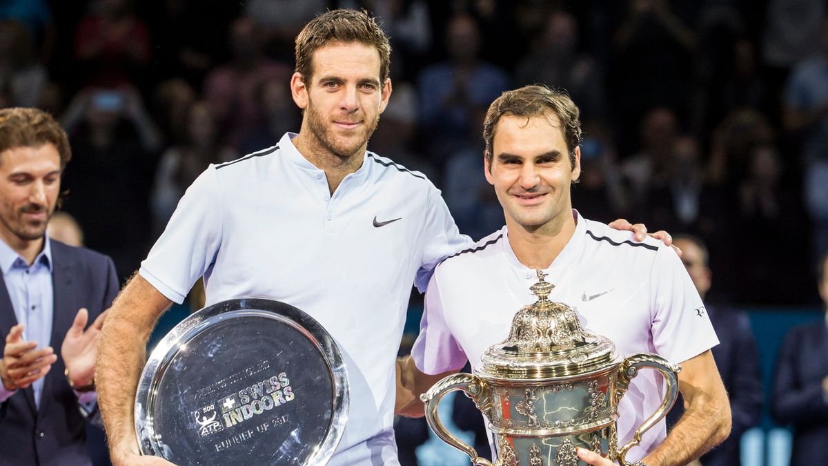 Juan Martin del Potro (z lewej) i Roger Federer (z prawej), finalista i zwycięzca turnieju w Bazylei 2017