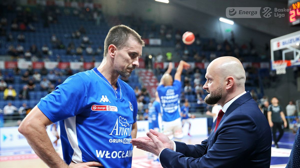 Zdjęcie okładkowe artykułu: Materiały prasowe / Andrzej Romański / Energa Basket Liga / Na zdjęciu: Lichodiej i Woźniak