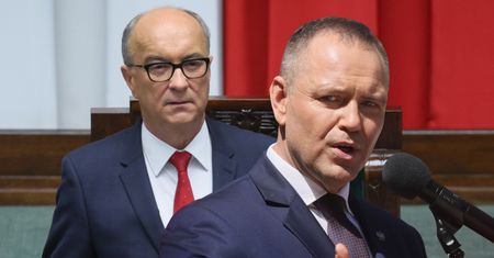 Czarzasty nie wydał opinii. Aneks do raportu WSI wraca do Nawrockiego