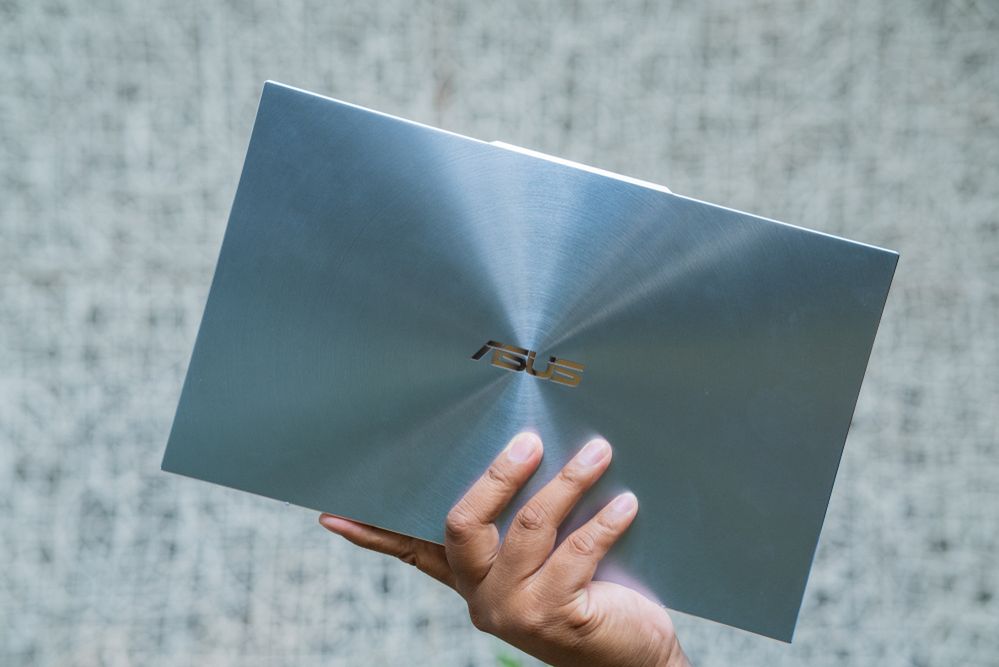 AMD Ryzen w wersji mobilnej jeszcze nie ma Zen 2, ale i tak świetnie się sprzeda