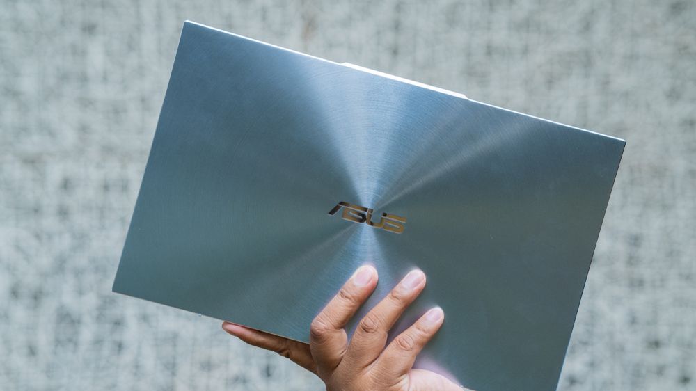 Asus przedstawia inwestorom swoją teorię, fot. Shutterstock.com