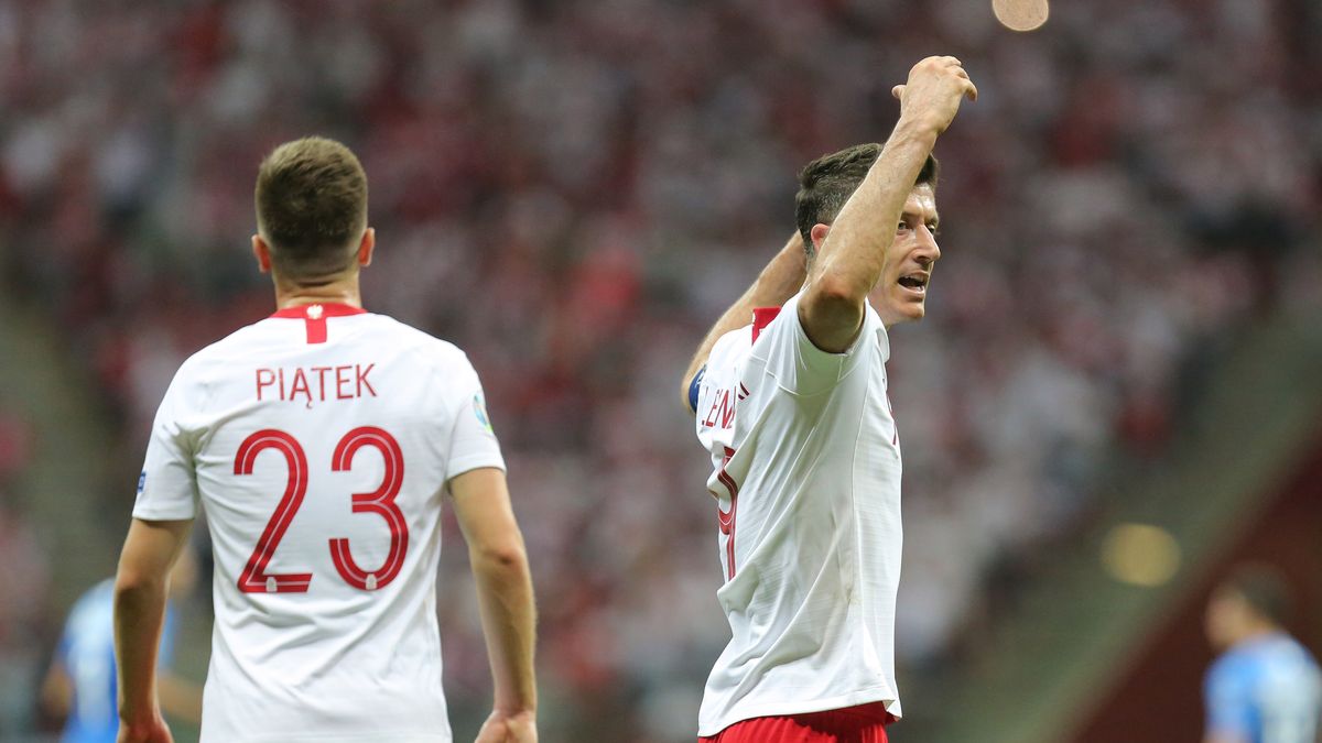 Krzysztof Piątek (z lewej) i Robert Lewandowski (z prawej)