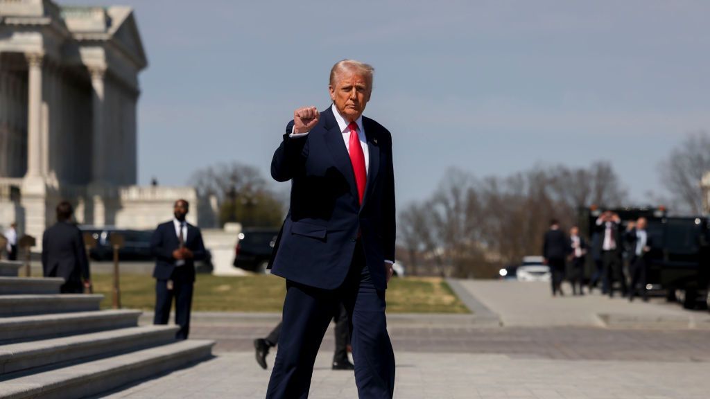 House Speaker Hosts Annual Friends Of Ireland Luncheon
US President Donald Trump departs following the annual Friends of Ireland luncheon at the US Capitol in Washington, DC, US, on Wednesday, March 12, 2025. The Irish prime minister is in Washington today meeting with lawmakers, a bipartisan St. Patrick's Day tradition. Photographer: Tierney L. Cross/Bloomberg via Getty Images
Bloomberg
emea, 2025uspolitics, north american, u.s. government, foreign relations, united states of america, euro members, americas, government news, international relations, e.u., eu, irish, european, raises fist, u.s.a., american, us capitol, us