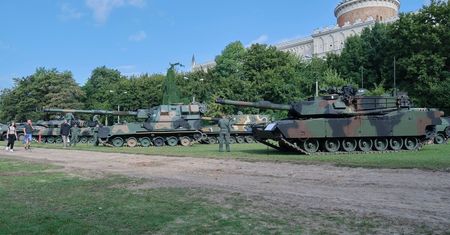 Jest Abrams, Leopard, Rosomak i grochówka. W Lublinie trwa piknik wojskowy [DUŻO ZDJĘĆ]