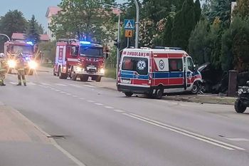 Wypadek karetki pod Siedlcami. Są ranni