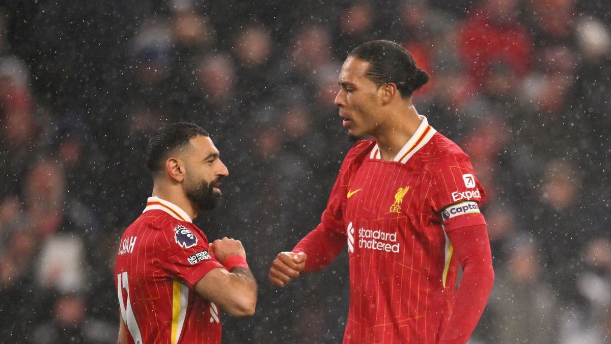 Getty Images /  Liverpool FC/Liverpool FC via Getty Images / Od lewej strony: Mohamed Salah i Virgil van Dijk