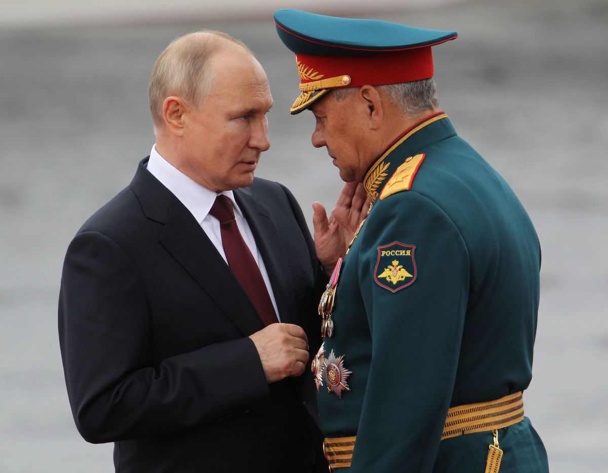 Władimir Putin i rosyjski minister obrony Siergiej Szojgu 