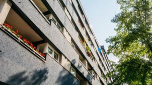 Kojarzy się z blokiem z PRL-u. Ta niedoceniana przestrzeń to hit nowoczesnych domów