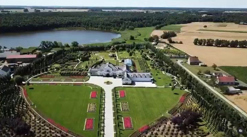 Kim jest Piotr Śledź, milioner z Instagrama?