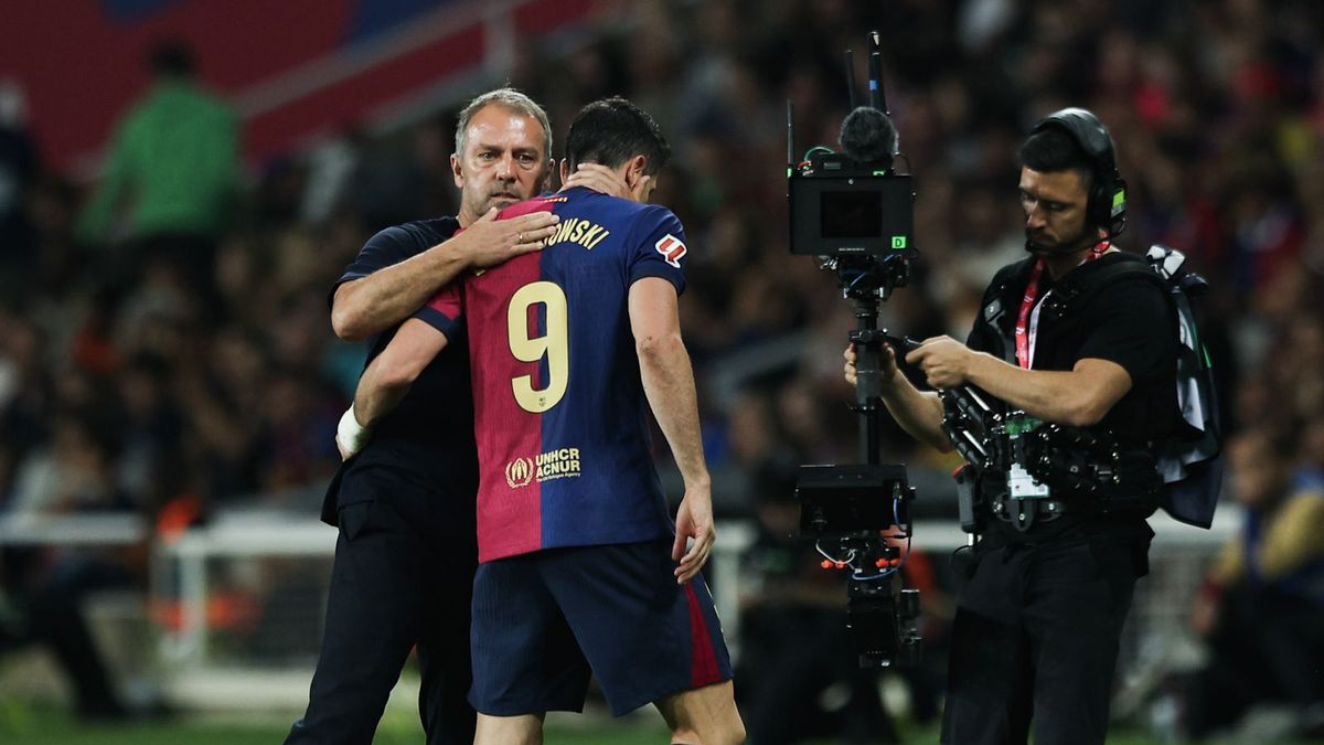 Getty Images / Photo by Gongora/NurPhoto via Getty Images / Na zdjęciu: Hansi Flick i Robert Lewandowski