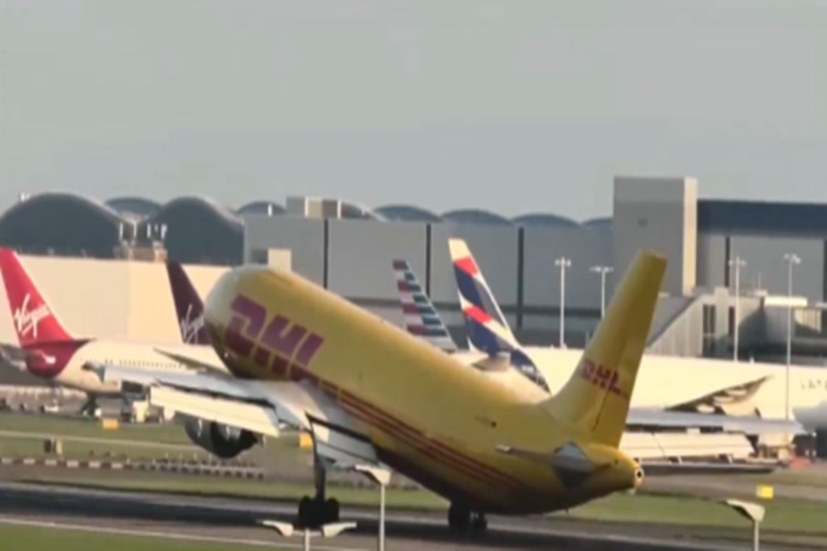 Samolot wracał z Niemiec. Nagrali jego lądowanie