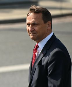 Lepiej, żeby Ukraina załatwiła to, "jak najszybciej". Sikorski o Wołyniu