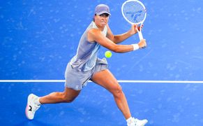 Eurosport 1 Tenis: Turniej Australian Open w Melbourne - mecz półfinałowy gry pojedynczej kobiet