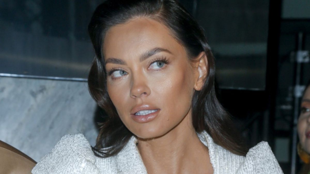 Edyta Zając pokazała się w satynowej mini 