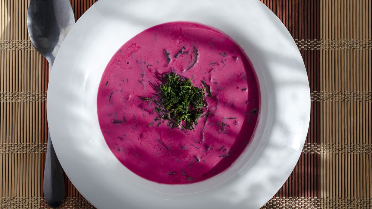 Chłodnik to idealna zupa na wiosnę i lato