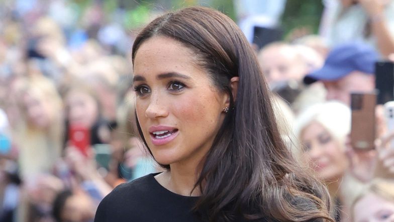 Meghan Markle UPOKORZONA przez kobietę przed Zamkiem w Windsorze! Wszystko uchwyciły kamery (FOTO)