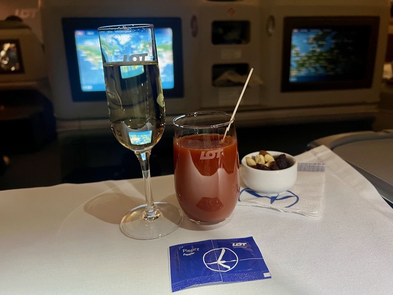 Klasa biznes LOT-u w Boeingu 787 8 Dreamliner