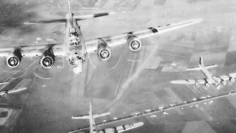 Formacja bombowców B-17 - zdjęcie ilustracyjne