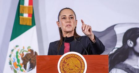 Prezydent Meksyku krytykuje FIFA. "Piłka nożna musi być czymś więcej niż biznesem"